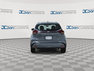 2023 Nissan Kicks SV