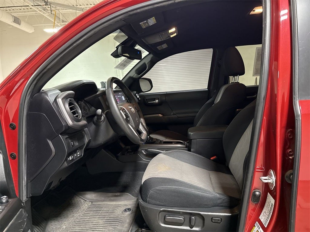 2022 Toyota Tacoma Base