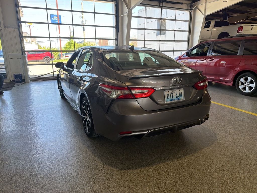 2018 Toyota Camry SE