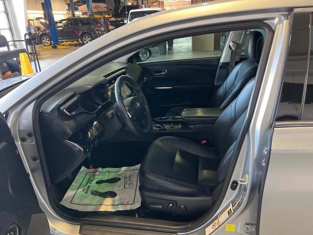 2017 Toyota Avalon XLE