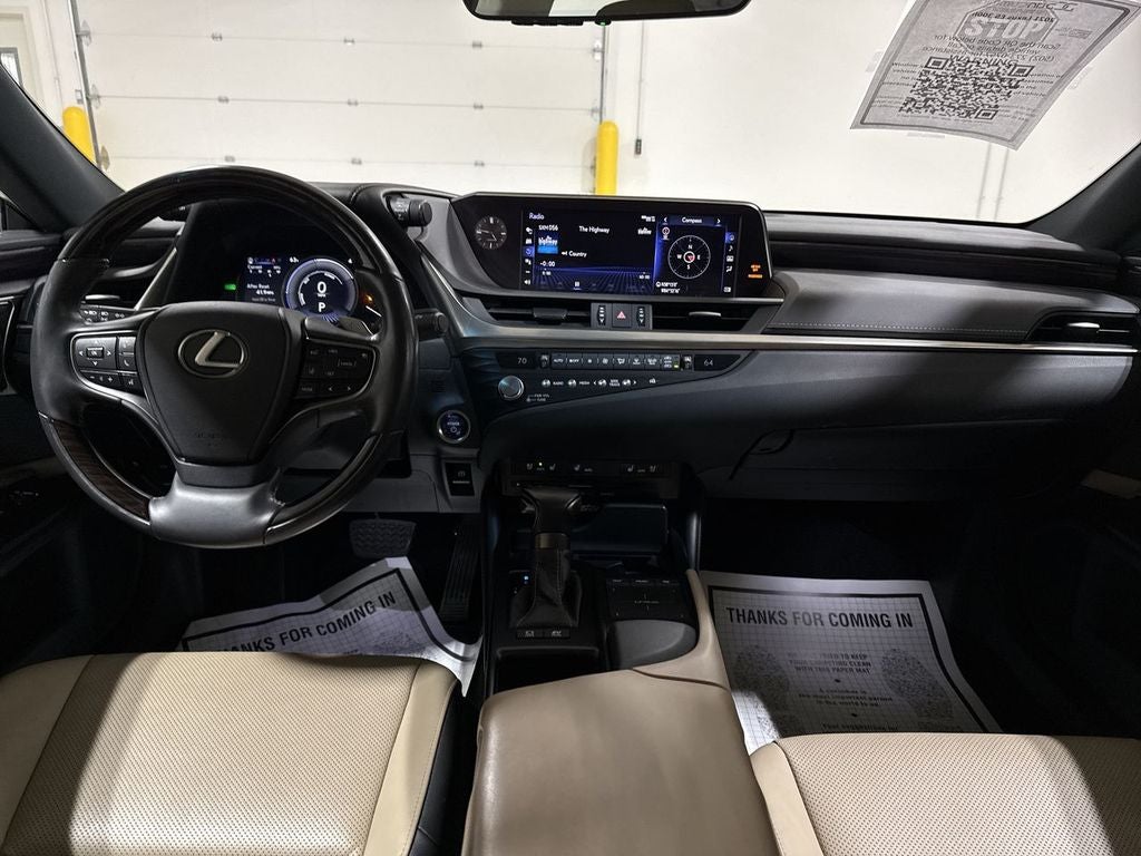 2021 Lexus ES 300h