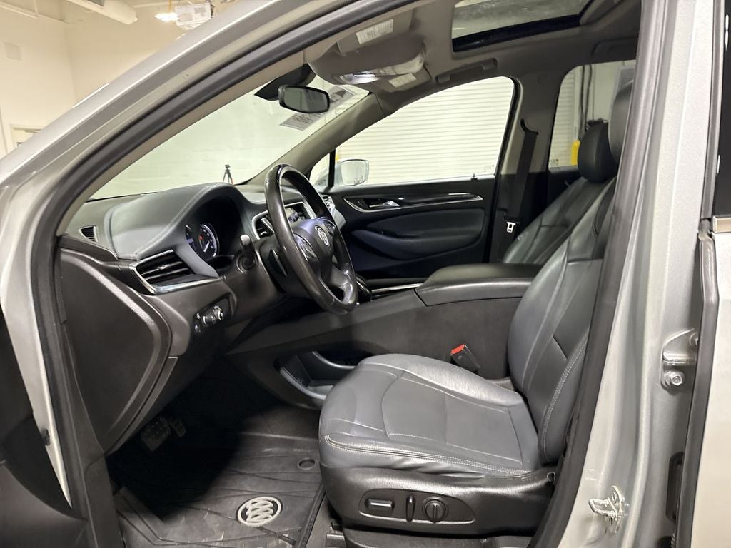 2020 Buick Enclave Essence