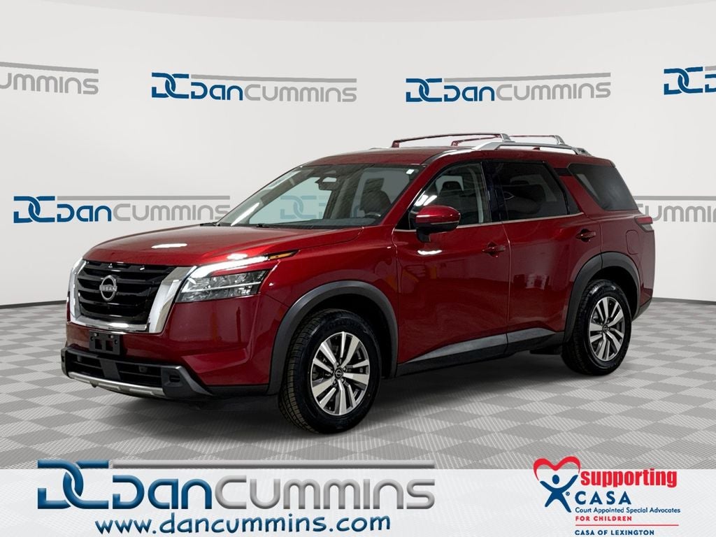 2023 Nissan Pathfinder SL