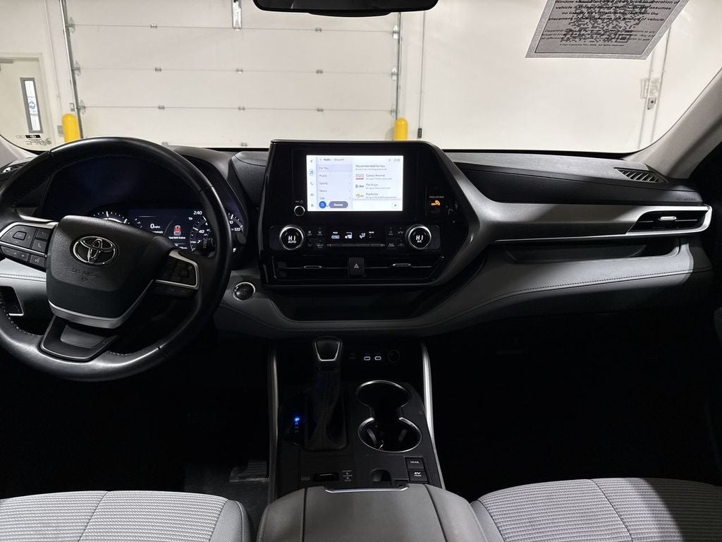 2023 Toyota Highlander Hybrid LE