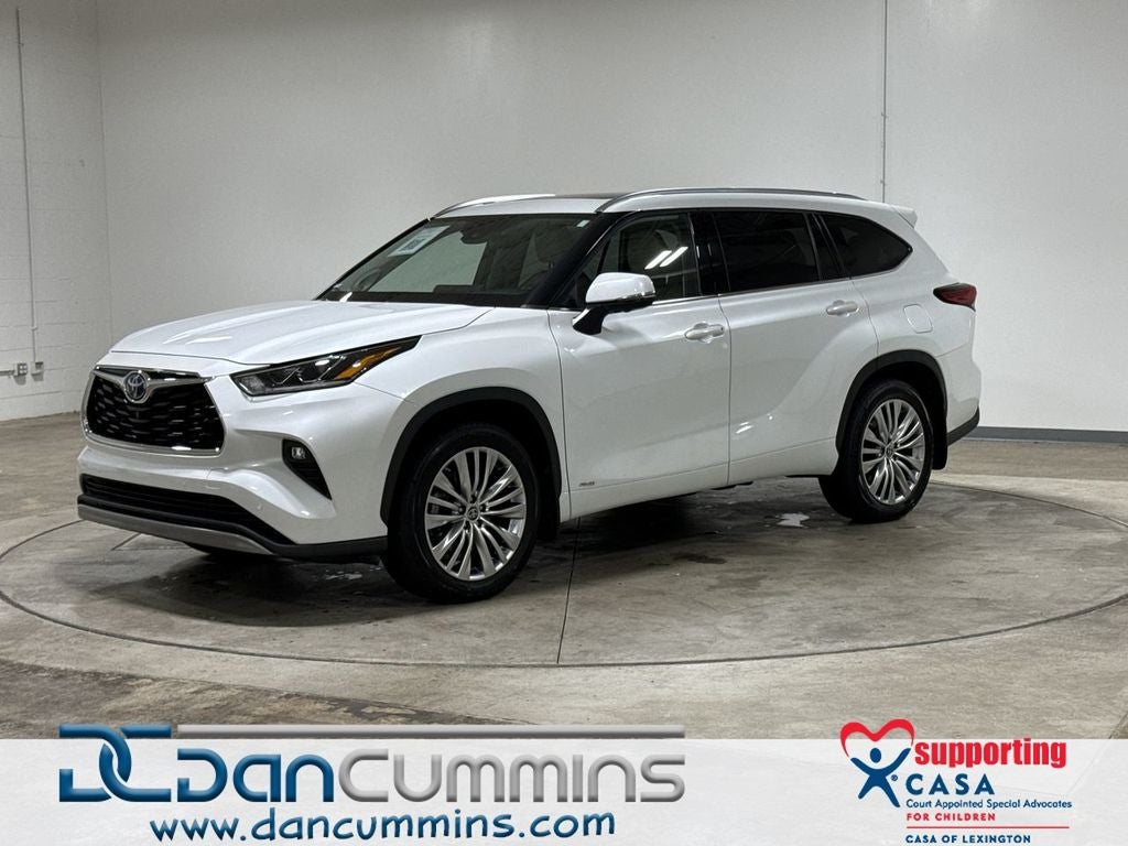 2023 Toyota Highlander Hybrid Platinum