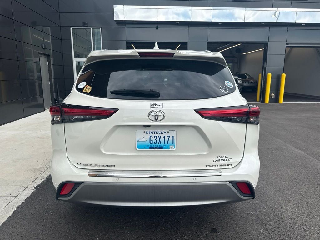2020 Toyota Highlander Platinum