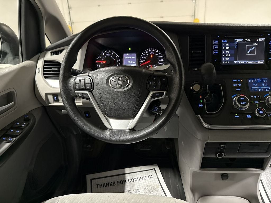 2016 Toyota Sienna L