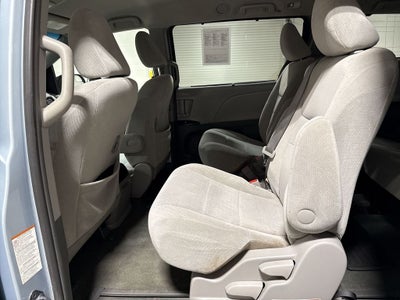 2016 Toyota Sienna L