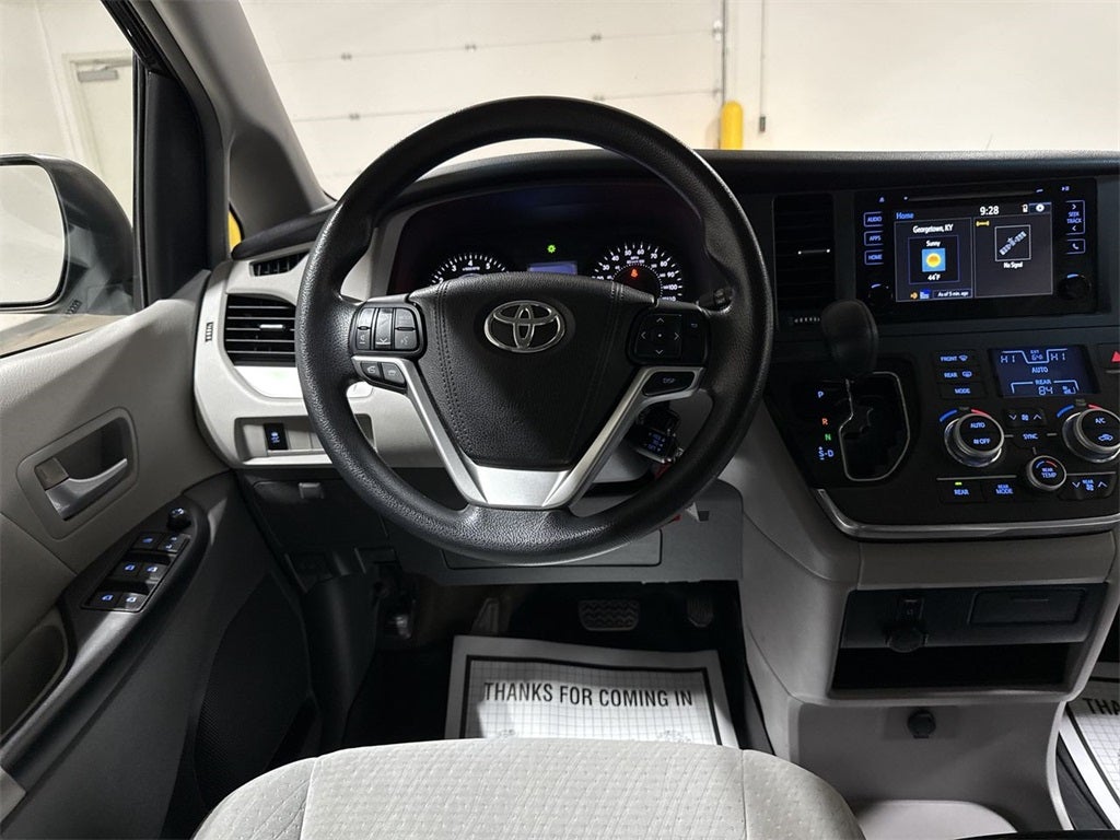 2015 Toyota Sienna L