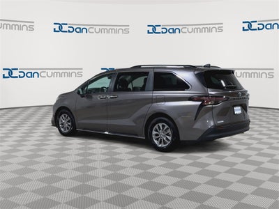 2024 Toyota Sienna XLE
