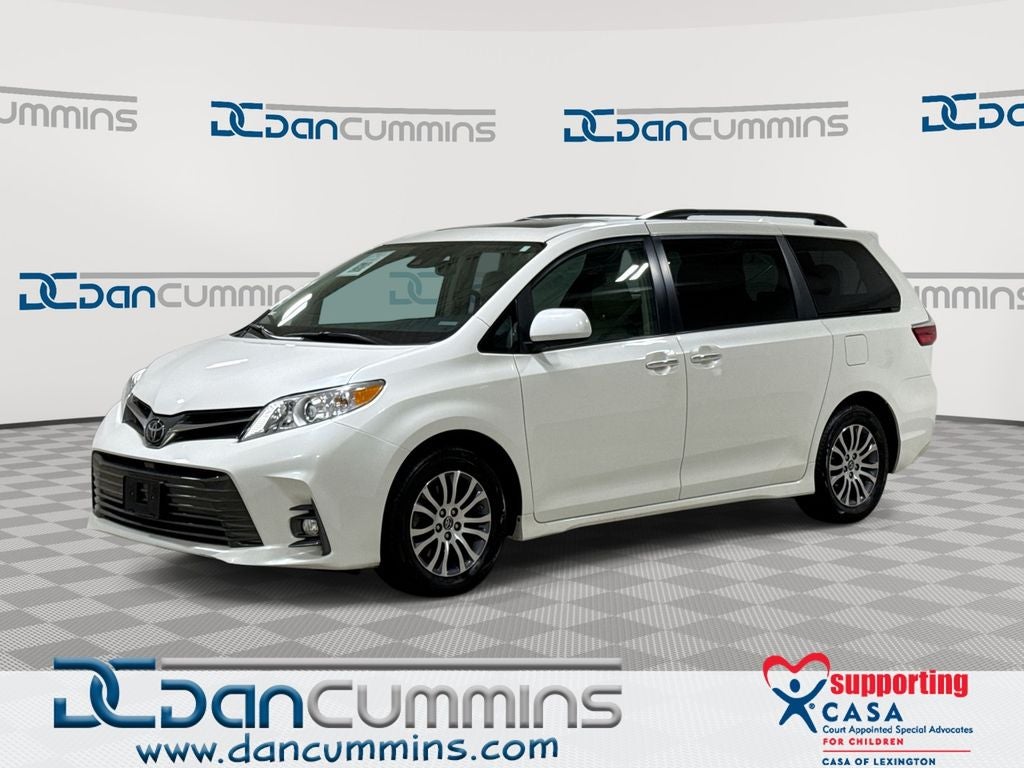2018 Toyota Sienna XLE