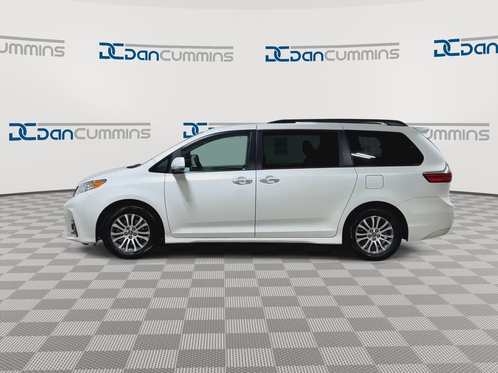 2018 Toyota Sienna XLE