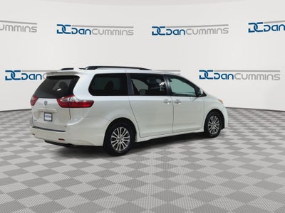 2018 Toyota Sienna XLE
