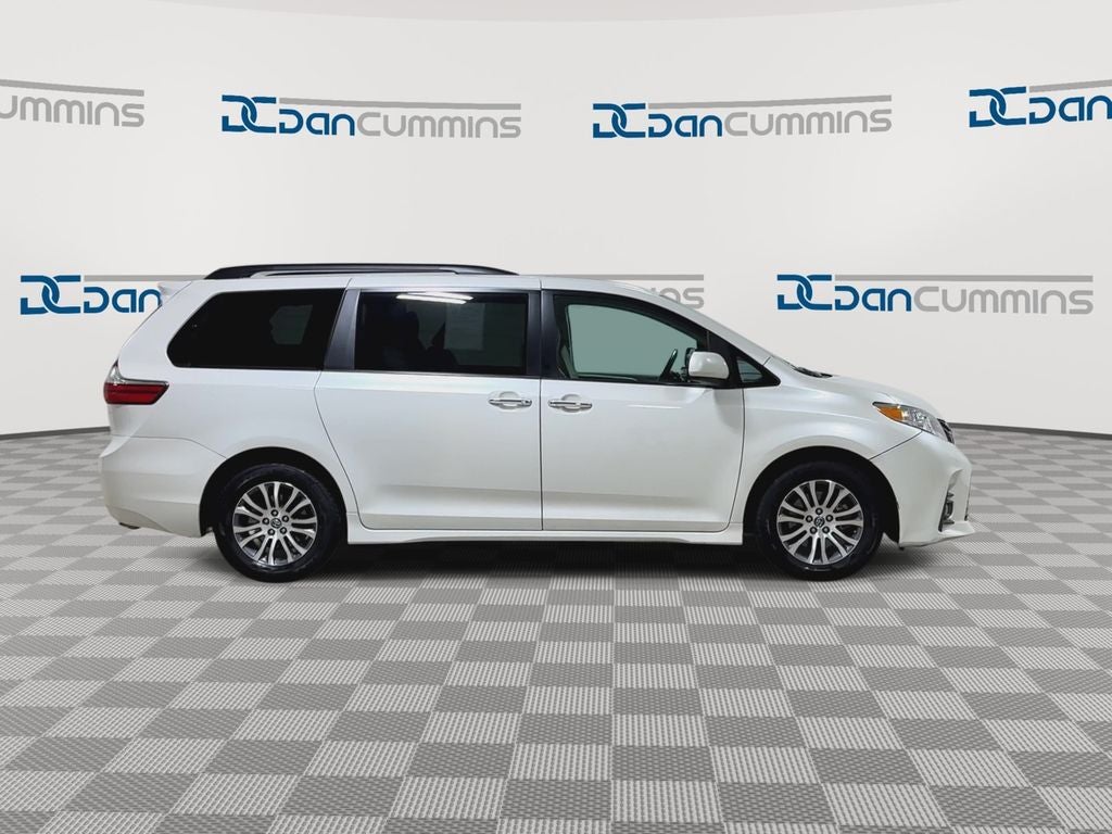 2018 Toyota Sienna XLE