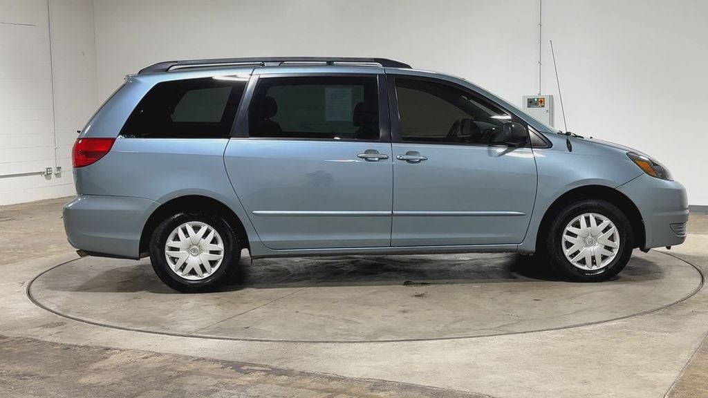2005 Toyota Sienna LE