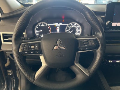 2022 Mitsubishi Outlander ES