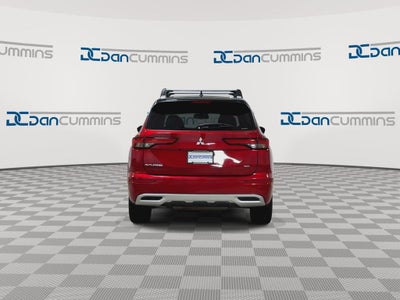 2024 Mitsubishi Outlander Base