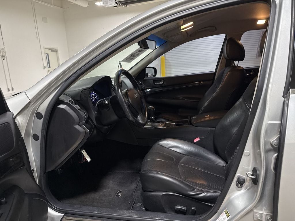 2010 INFINITI G37 Base