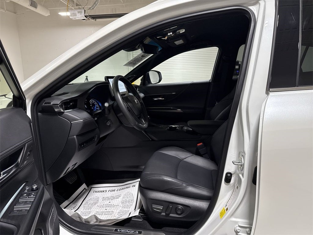 2024 Toyota Venza XLE