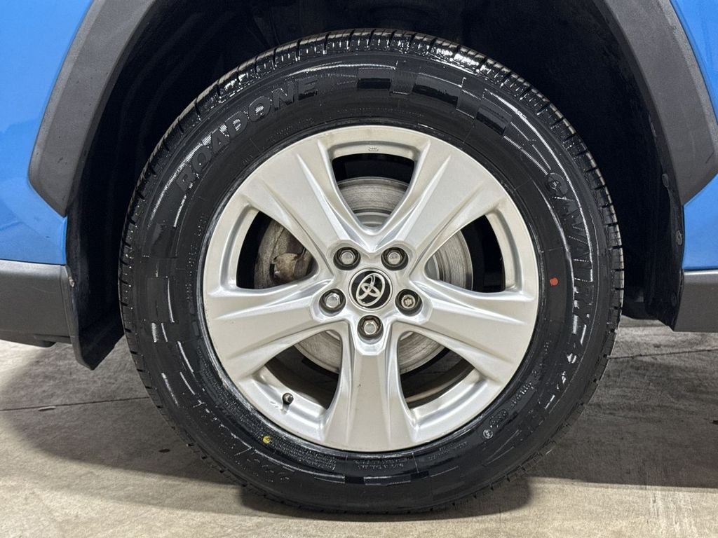 2020 Toyota RAV4 Hybrid LE