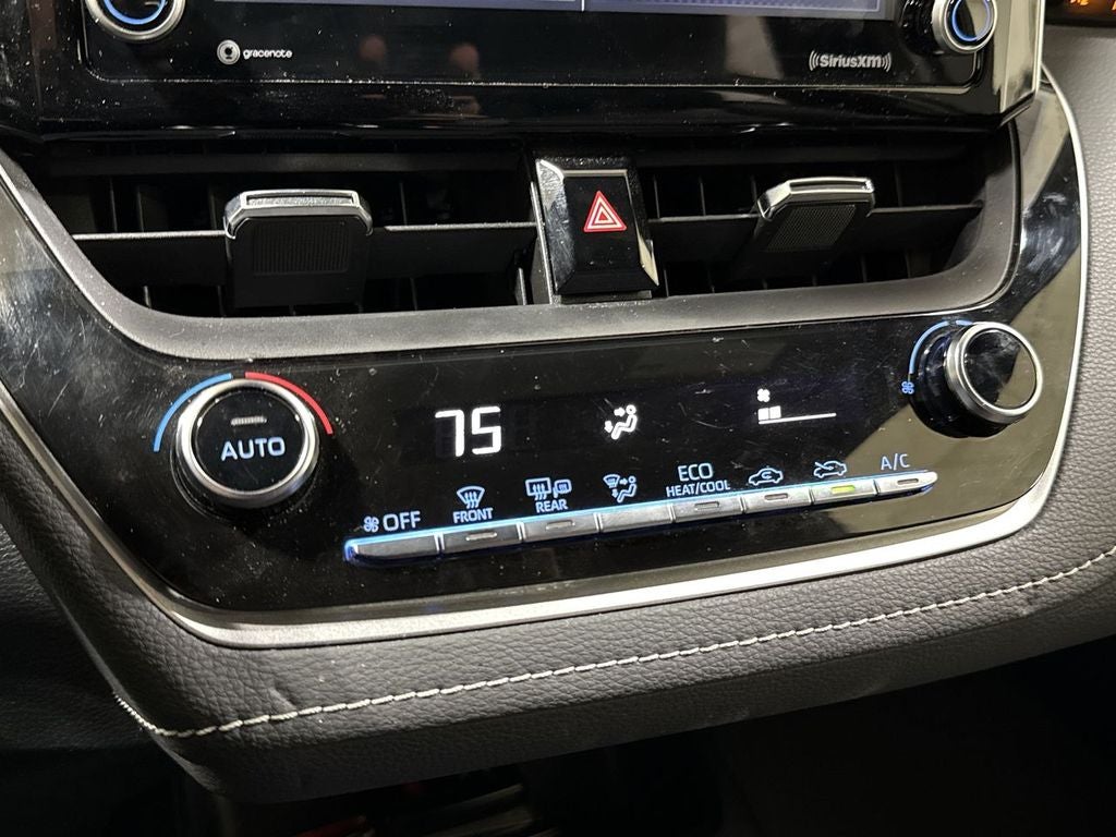 2022 Toyota Corolla Hatchback SE