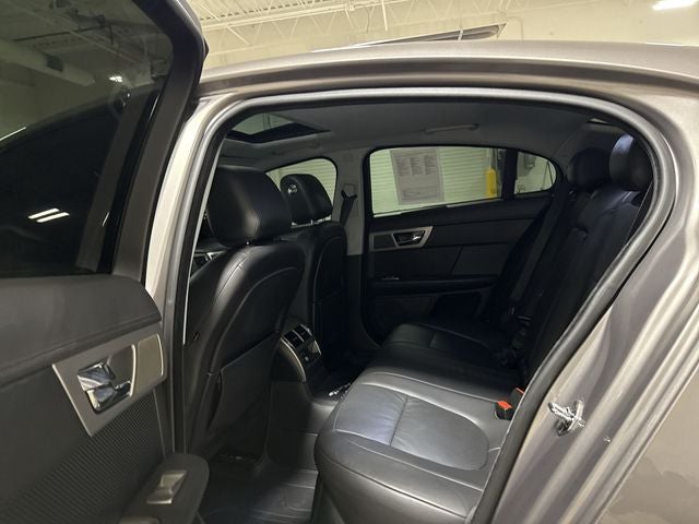 2011 Jaguar XF Premium
