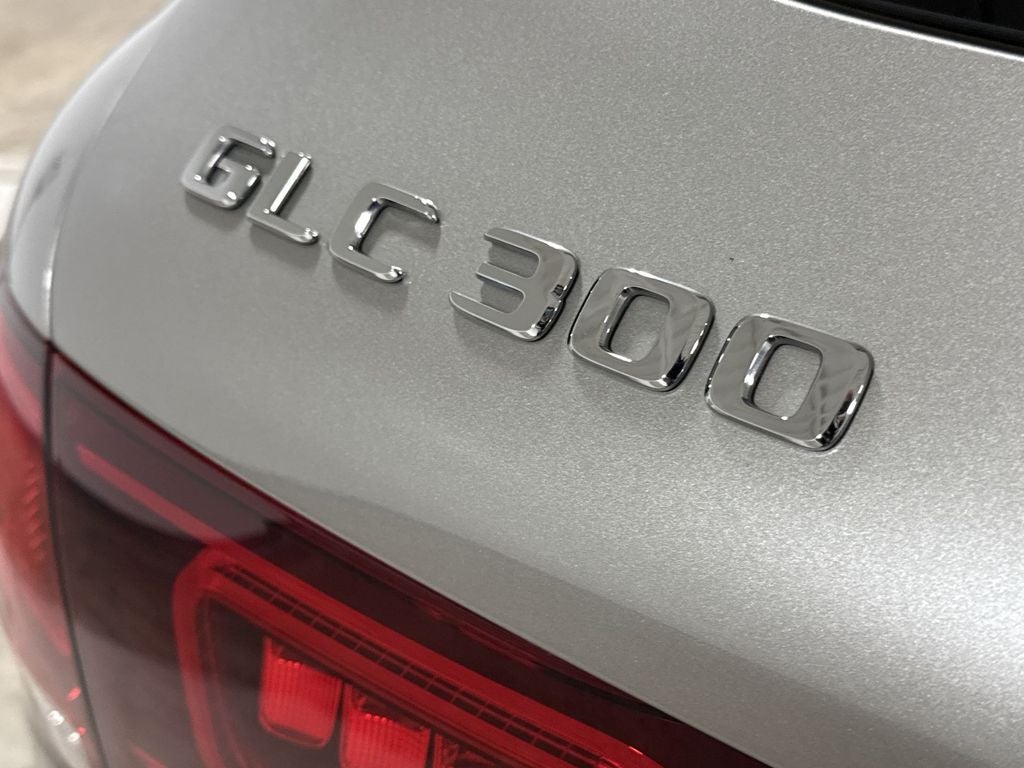 2021 Mercedes-Benz GLC GLC 300