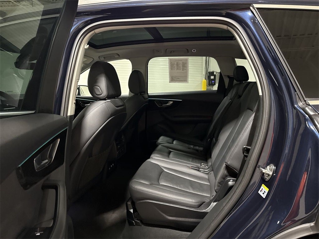 2024 Audi Q7 55 Premium Plus