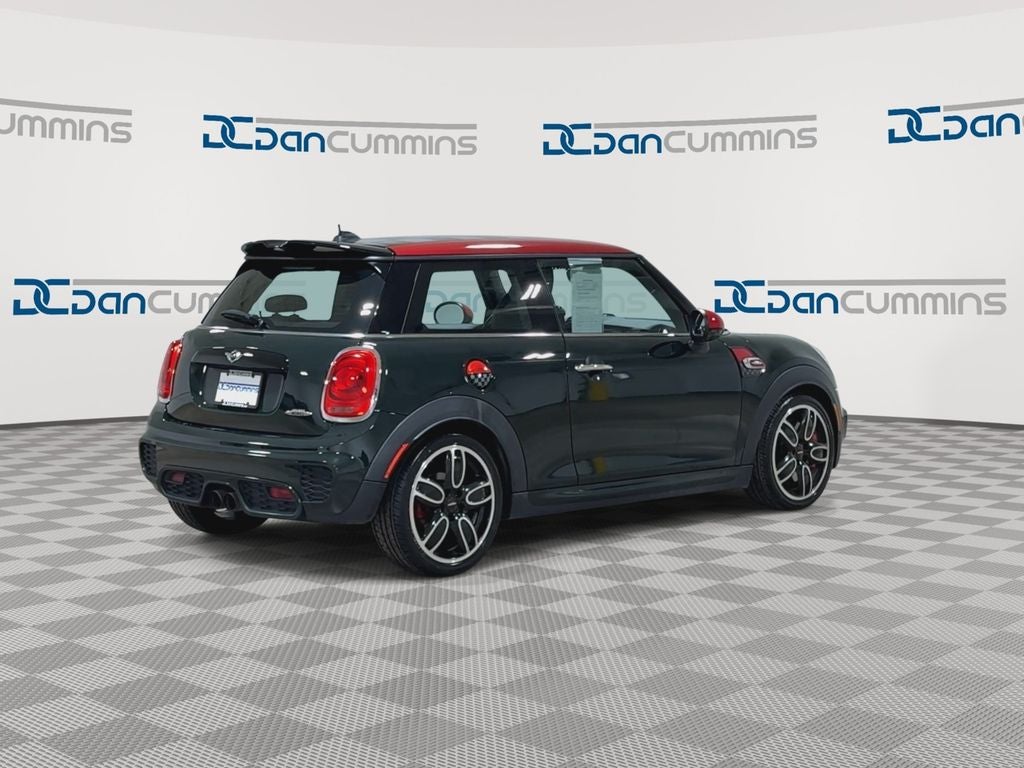 2016 MINI John Cooper Works Base