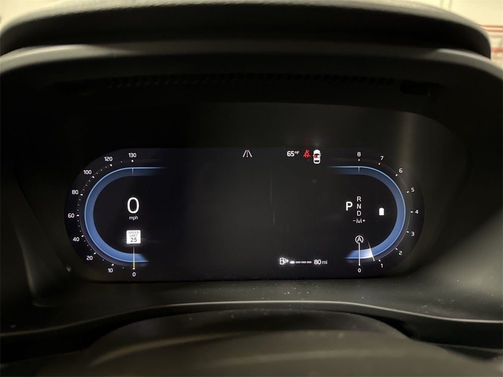 2024 Volvo XC40 B5 Plus Bright Theme