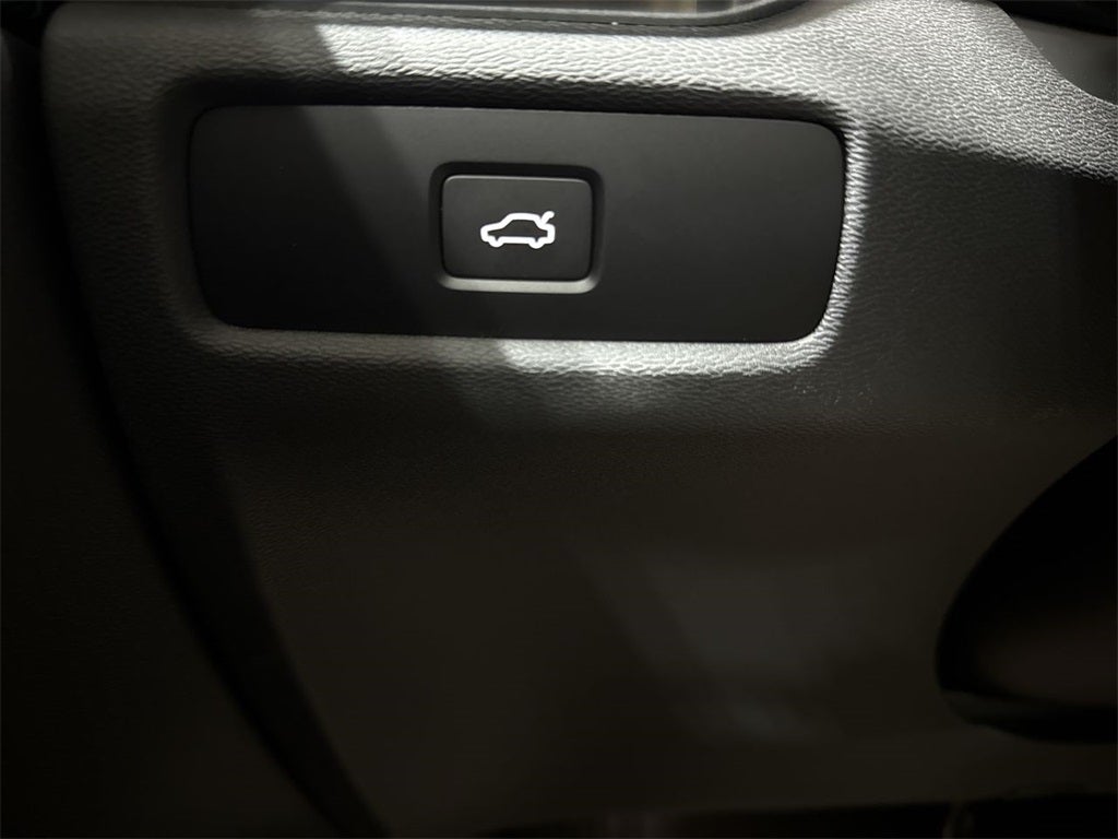 2025 Volvo V60 Cross Country B5 Plus