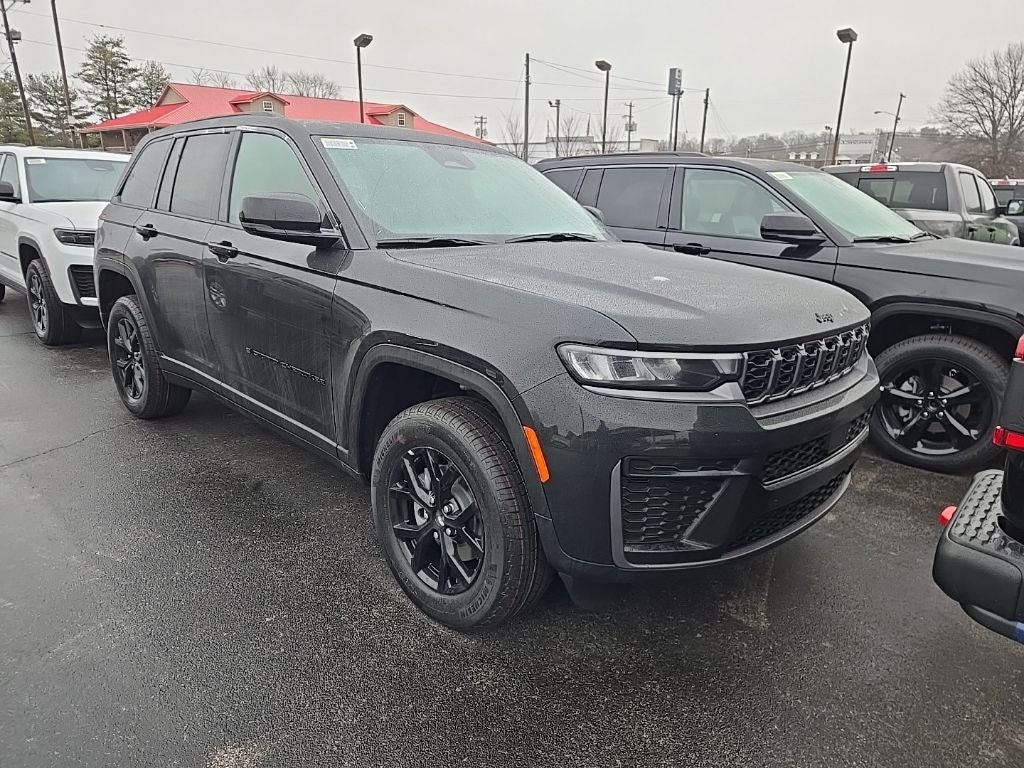 2026 Jeep Grand Cherokee Laredo