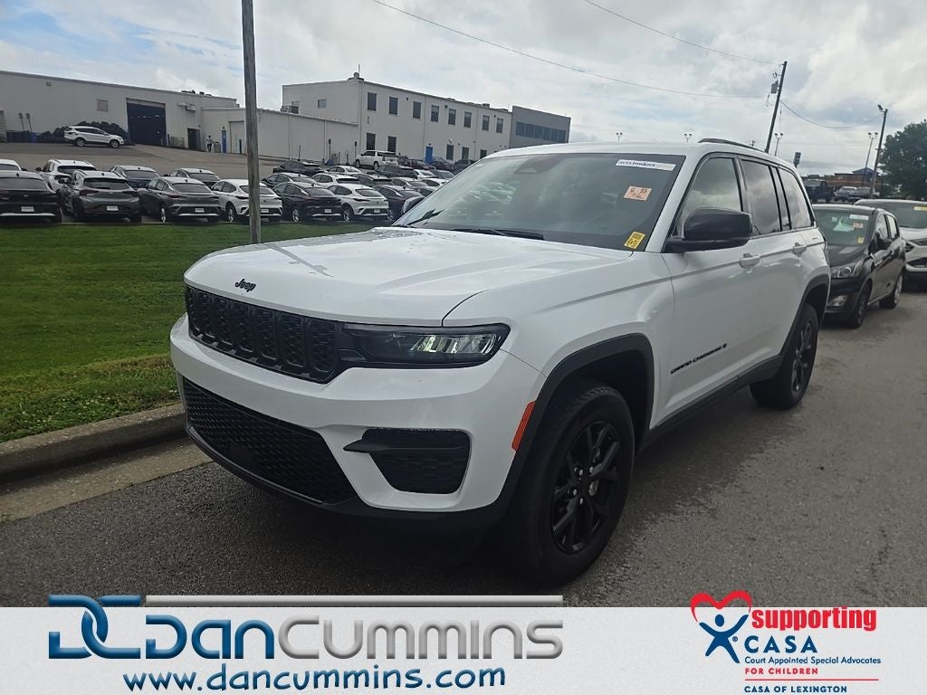 2025 Jeep Grand Cherokee Altitude 4x4's photo