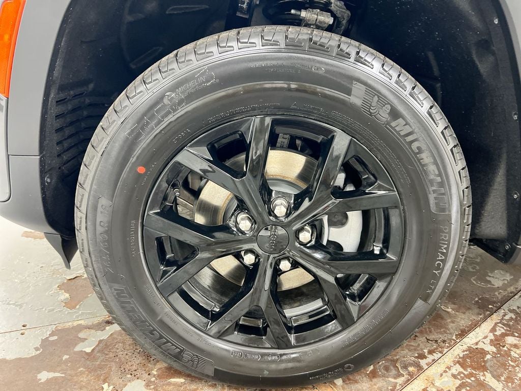 2026 Jeep Grand Cherokee Laredo