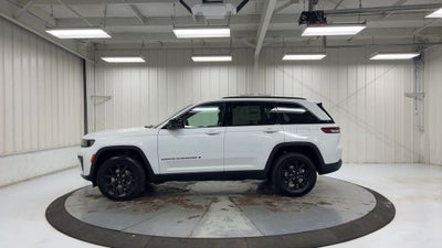 2026 Jeep Grand Cherokee Laredo