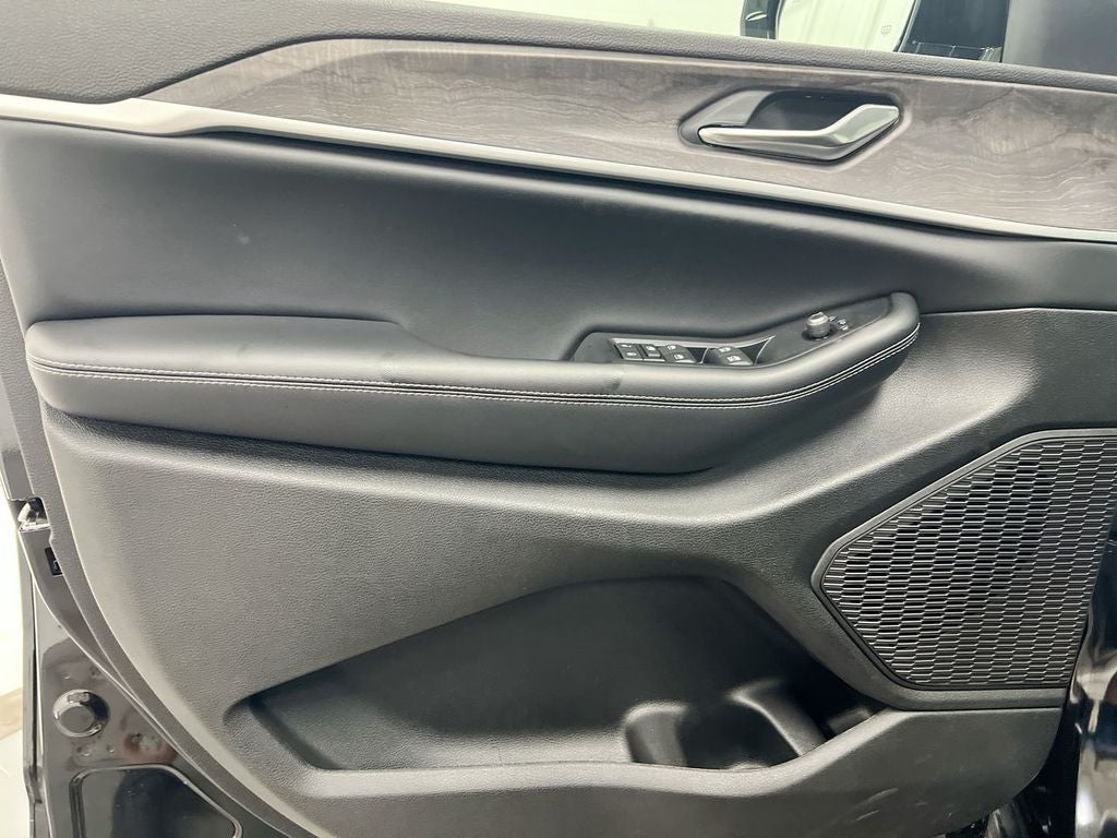2026 Jeep Grand Cherokee Altitude