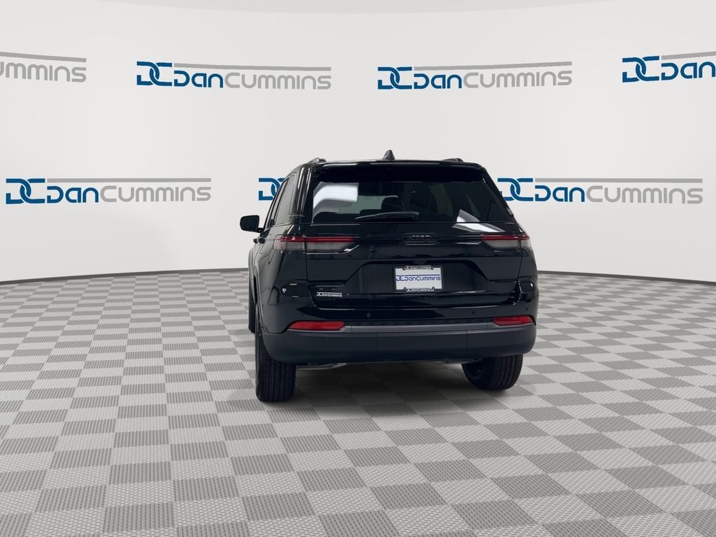 2026 Jeep Grand Cherokee Altitude