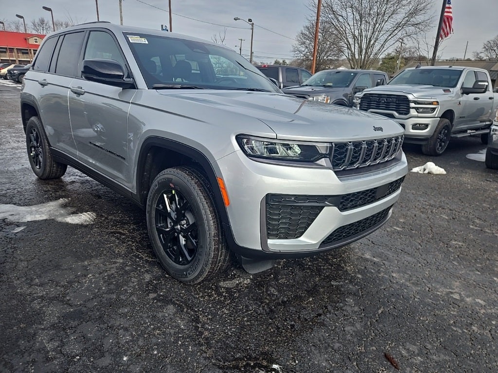 2026 Jeep Grand Cherokee Laredo