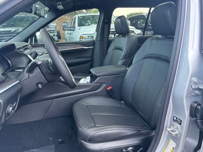 2026 Jeep Grand Cherokee Limited Reserve