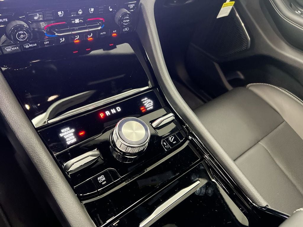 2025 Jeep Grand Cherokee Overland