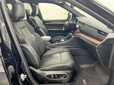 2023 Jeep Grand Cherokee Summit