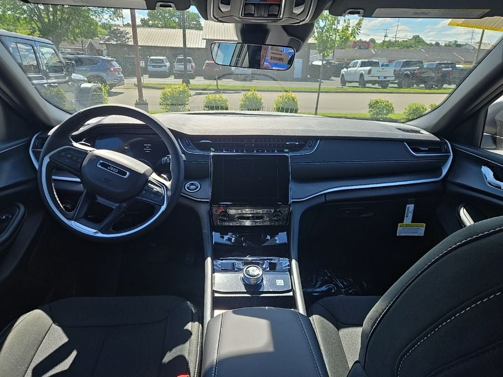 2026 Jeep Grand Cherokee L Laredo