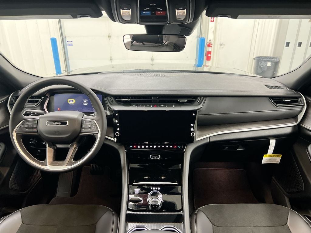 2026 Jeep Grand Cherokee L Laredo