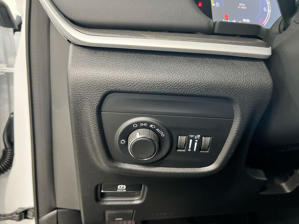 2026 Jeep Grand Cherokee L Laredo