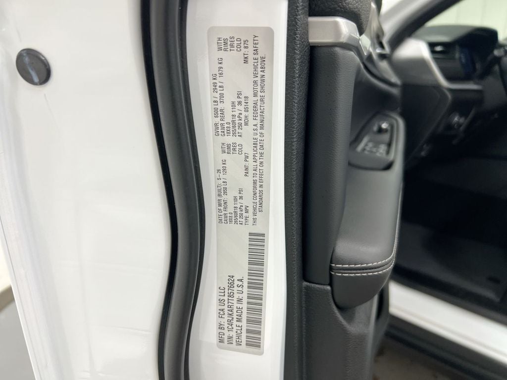 2026 Jeep Grand Cherokee L Laredo