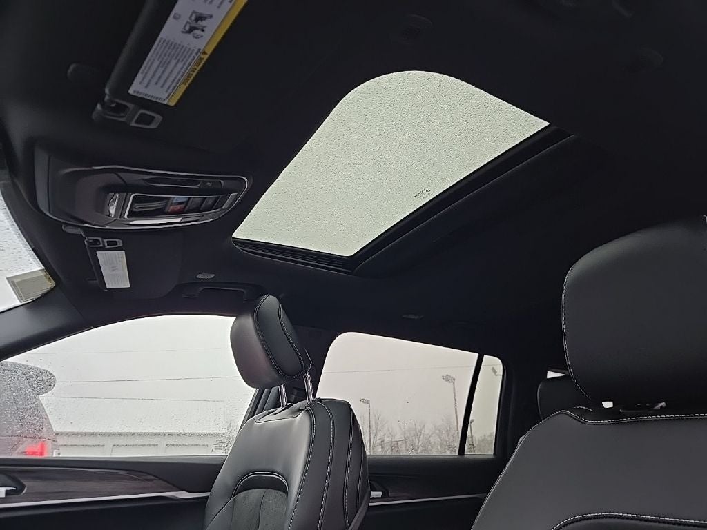 2026 Jeep Grand Cherokee L Laredo