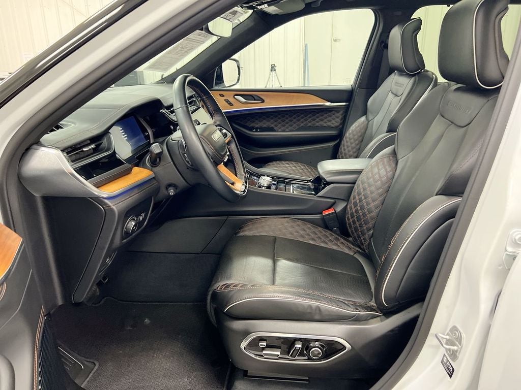2023 Jeep Grand Cherokee L Summit