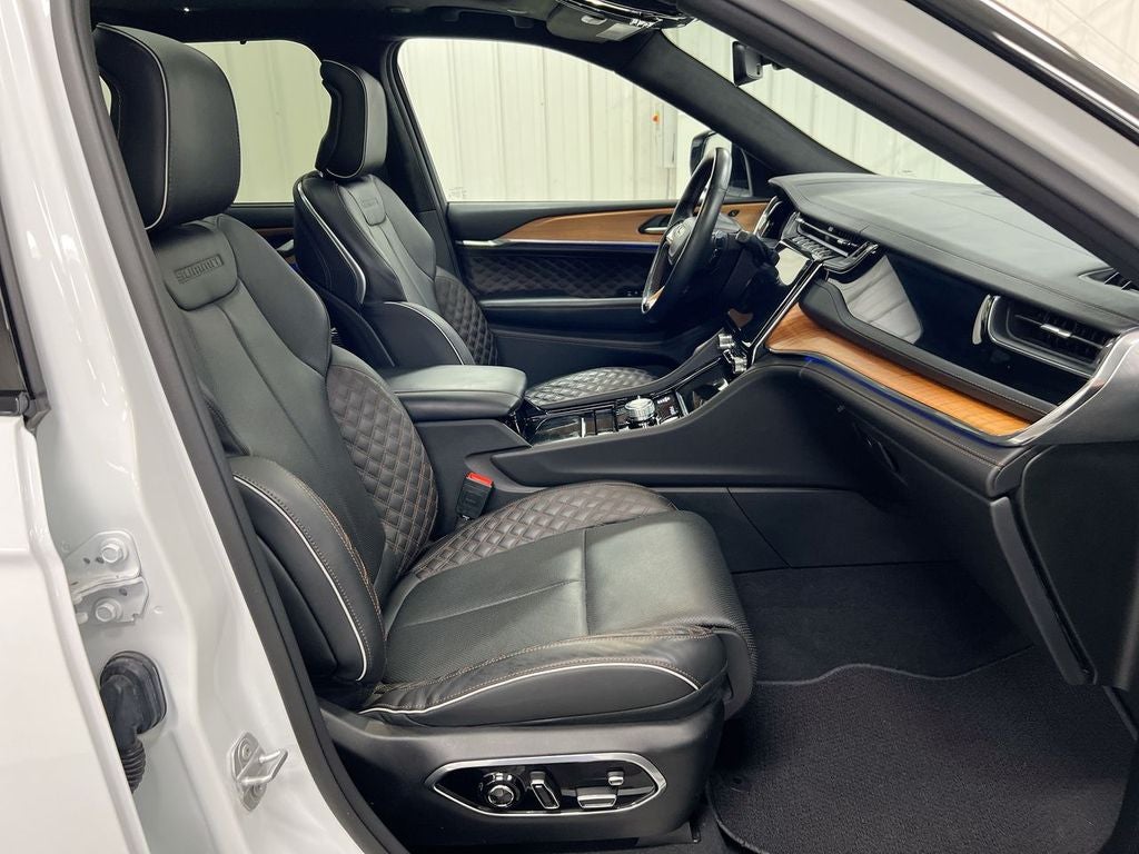 2023 Jeep Grand Cherokee L Summit