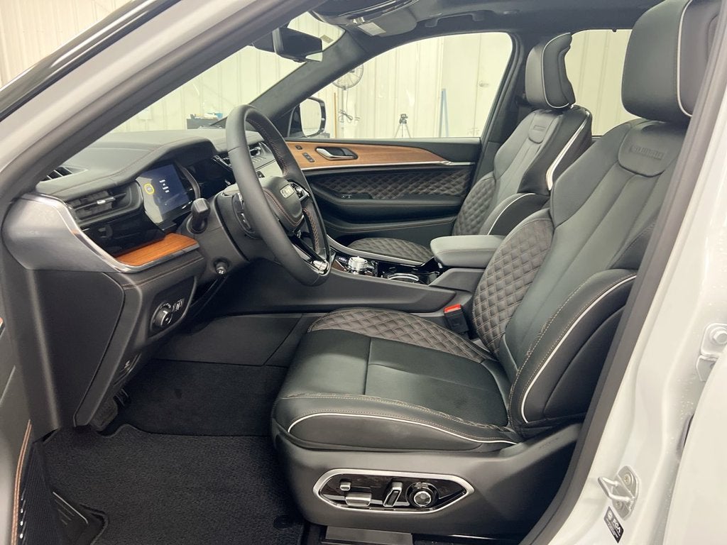 2027 Jeep Grand Cherokee L Summit