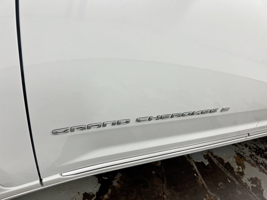 2027 Jeep Grand Cherokee L Summit